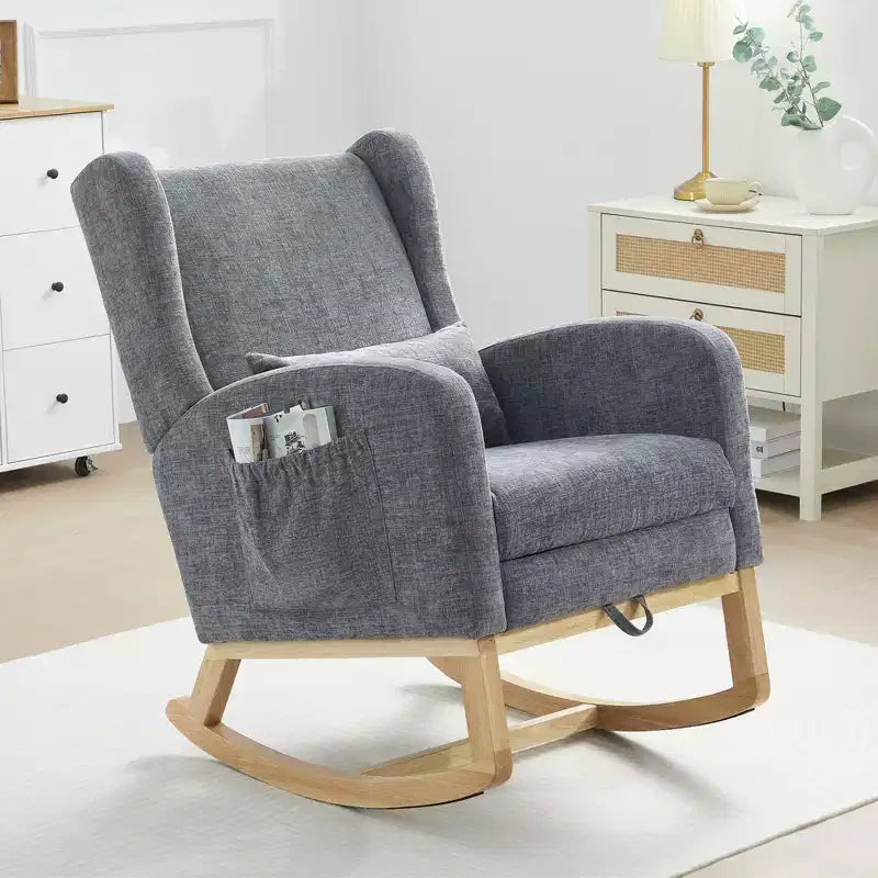 Fauteuil à bascule en chenille avec repose-pieds escamotable, pieds en bois massif, long patin antidérapant, soutien lombaire et poche latérale