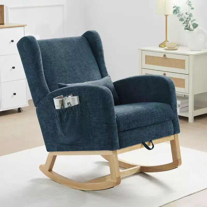 Fauteuil à bascule en chenille avec repose-pieds escamotable, pieds en bois massif, long patin antidérapant, soutien lombaire et poche latérale