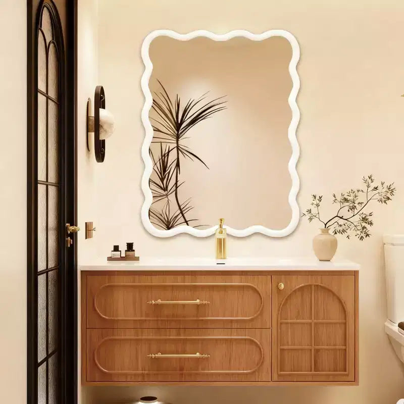 Miroir décoratif rectangulaire ondulé en bois massif 30 x 40 pour chambre, salle de bain et salon blanc